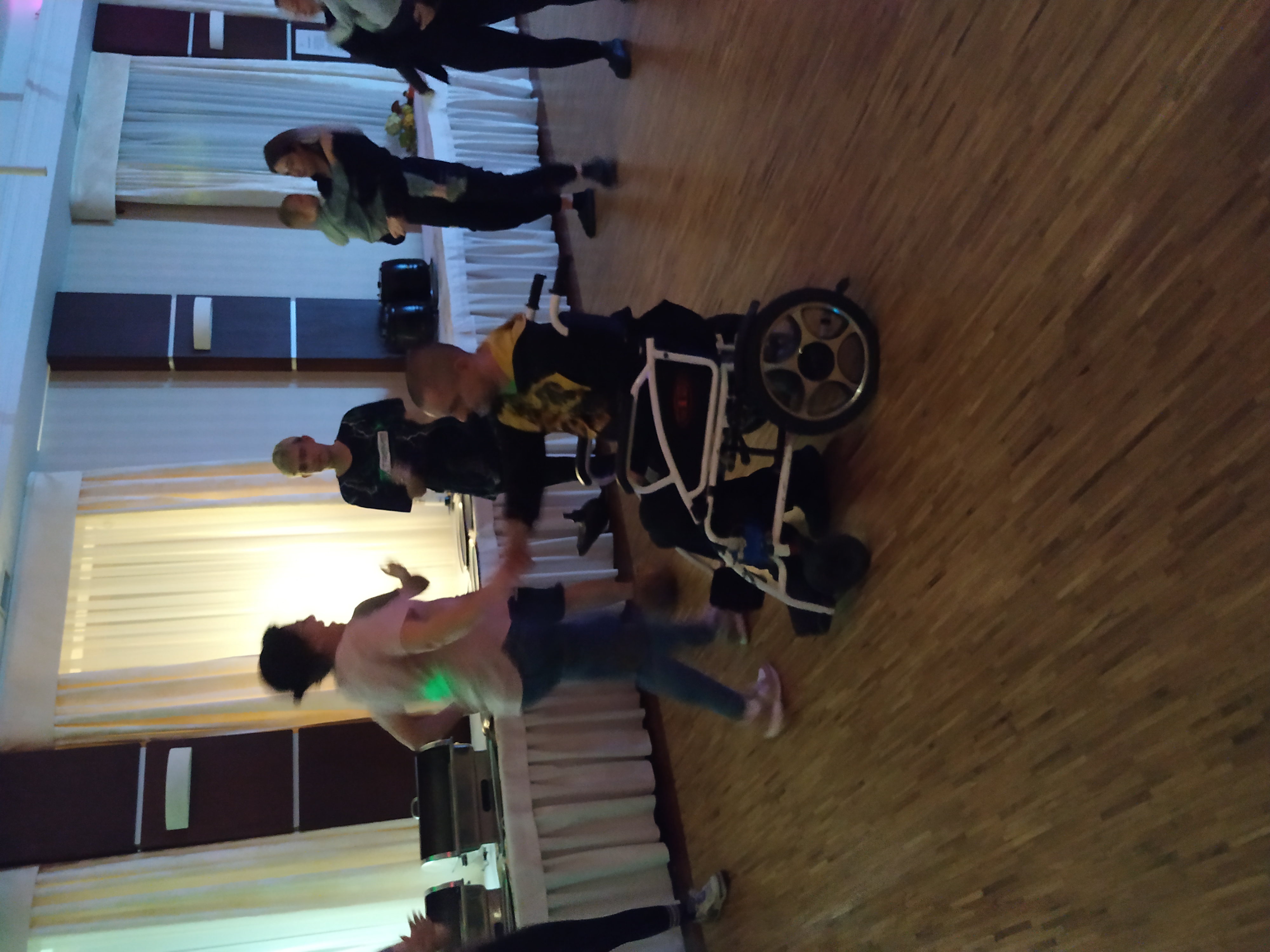 Miniatura zdjęcia: Dyskoteka